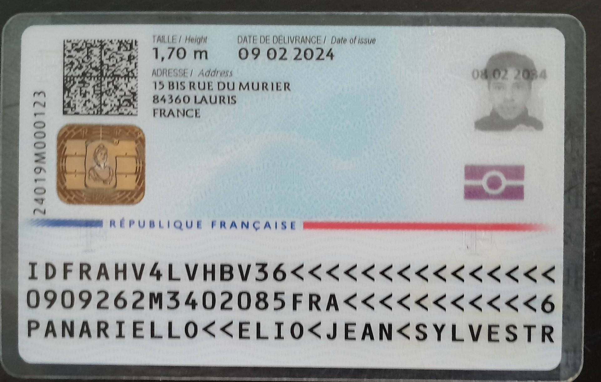 1762777022336