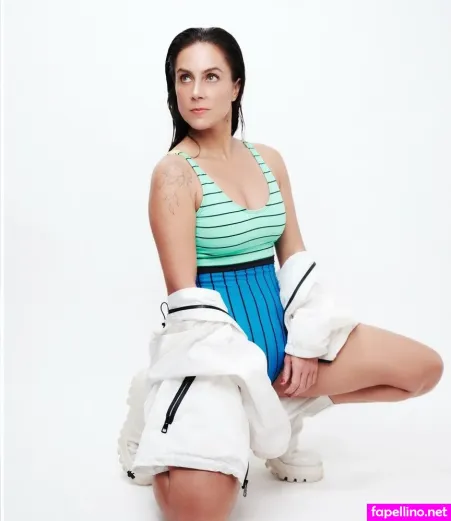 carol-barcellos-thumbnail.webp