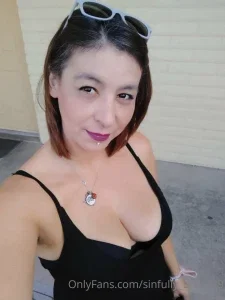 19873950_300.webp