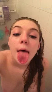 24939561_300.webp