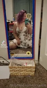 17114360_300.webp
