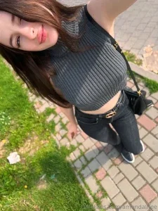 6643759_300.webp
