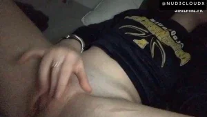 25278868_300.webp