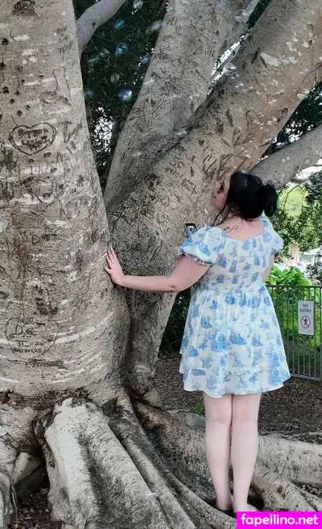 Hellomissvixen89