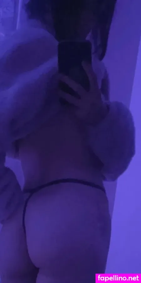 Sweatergoth