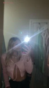 25184444_300.webp