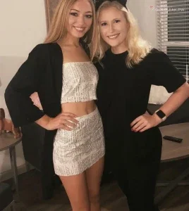 24936129_300.webp