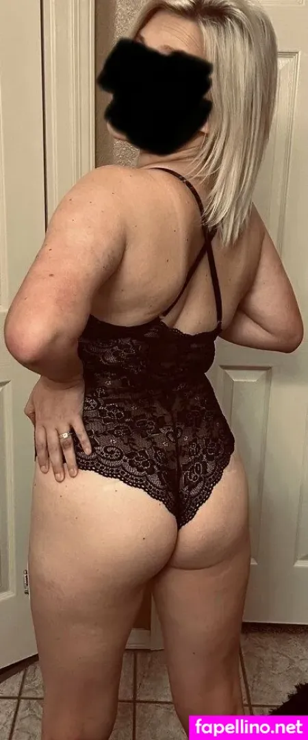 prettymomma1020-thumbnail.webp