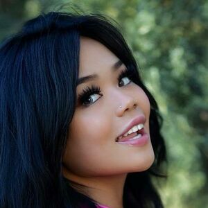 pixie-gloss_0002.jpg