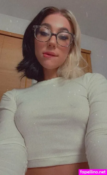 elladevilfree-thumbnail.webp