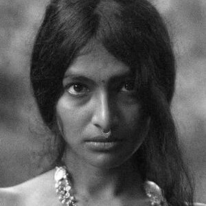 roshneee-e_0002.jpg
