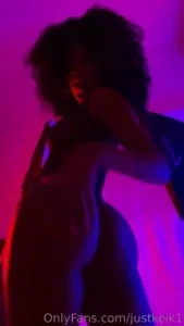 356913_300.webp