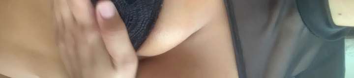 ella_tits