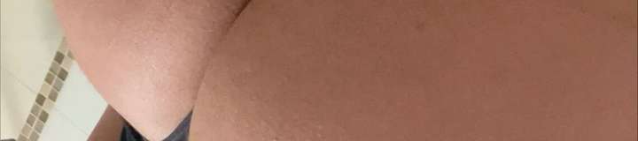 sneakycheeks