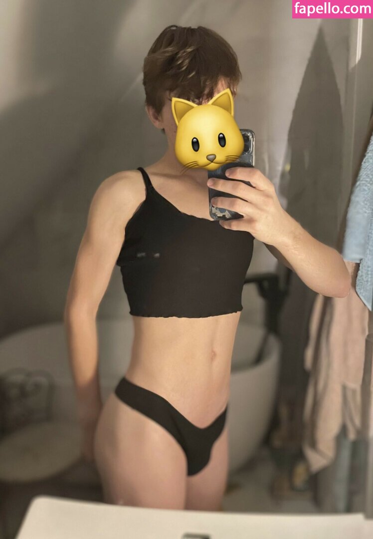 basedfemboy_0010.jpg
