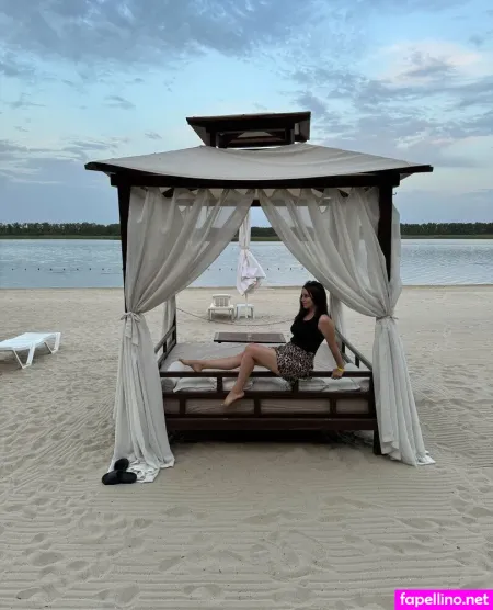 u393444026-thumbnail.webp