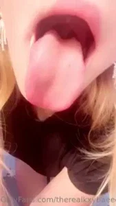 4825310_300.webp
