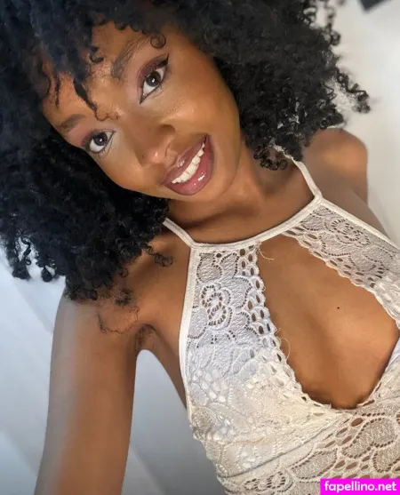 ebonykitten-thumbnail.webp