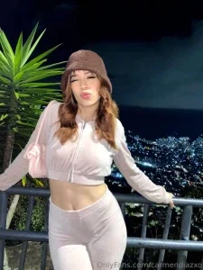 31316686_300.webp