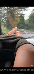 18586300_300.webp