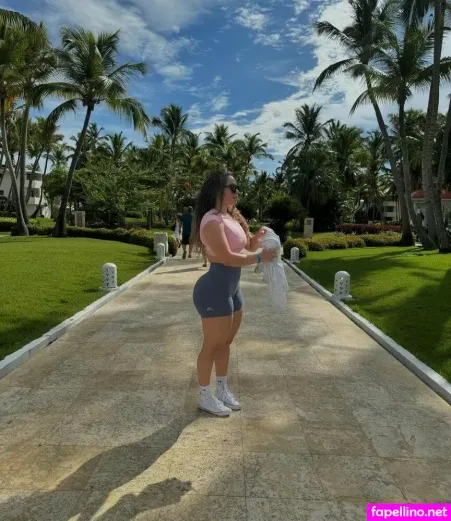 michellepxtt-thumbnail.webp