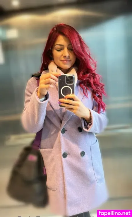 realrubyross-thumbnail.webp