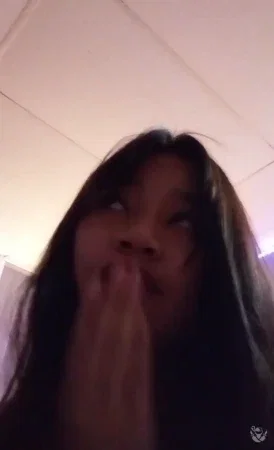 24914400_300.webp