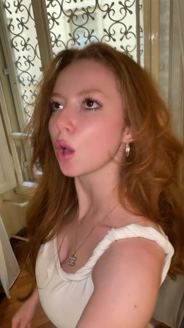 cap01674.jpg