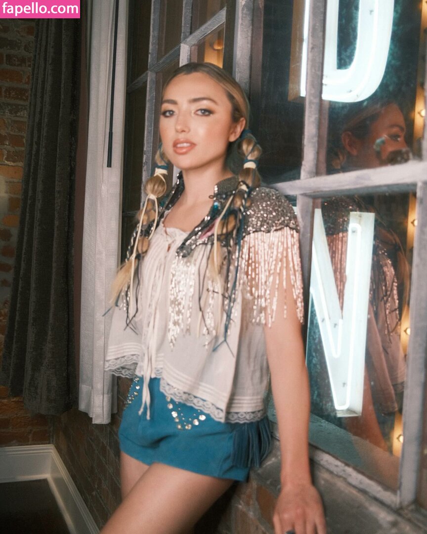 peyton-list_0690.jpg