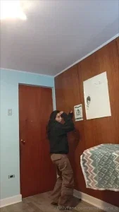 40568160_300.webp