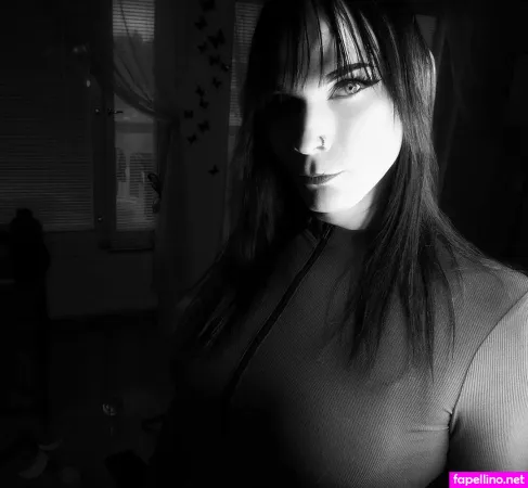 jen-lux-thumbnail.webp