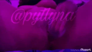 20103483_300.webp