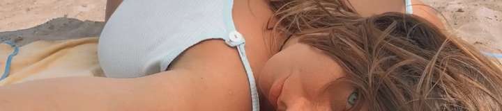 adelain_white
