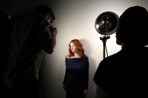 Christina_Hendricks_23.md.jpg