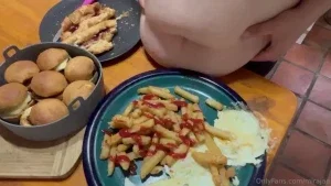 6048530_300.webp