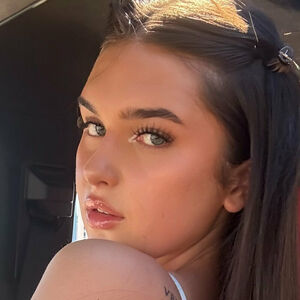 cassiemaee_0004.jpg