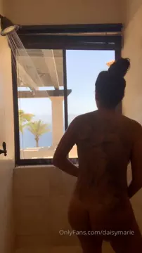 Daisy Marie