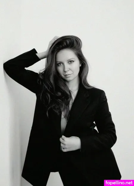 nylongoddes-thumbnail.webp