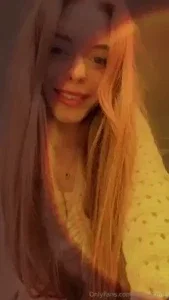 7898970_300.webp
