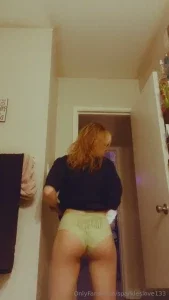 19876264_300.webp