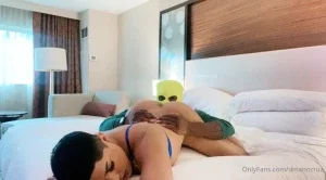 17022383_300.webp
