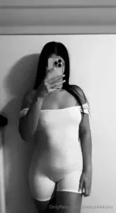 9972474_300.webp