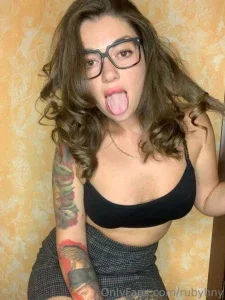 959896_300.webp