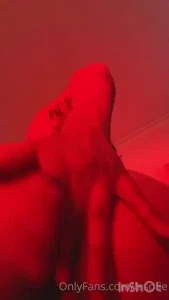 20142764_300.webp