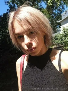 19219750_300.webp