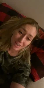 18166240_300.webp