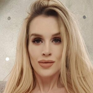 roxycoxmodel_0101.jpg