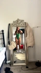 19828650_300.webp