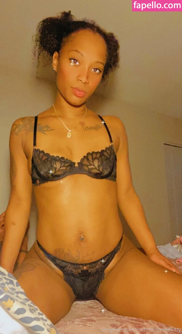 submissiveeekitty_0004.jpg