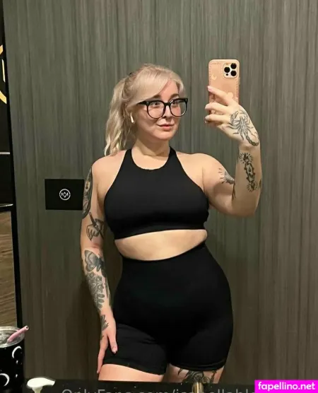isabellabloomfree-thumbnail.webp